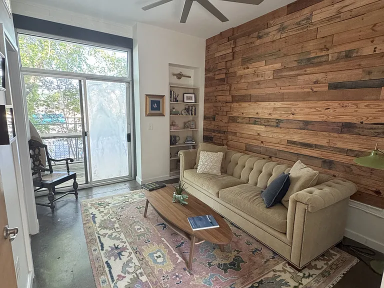 1661 La France St NE #407 — Photo 43
