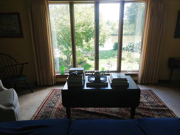4th image of 203 Riverlawn Ave