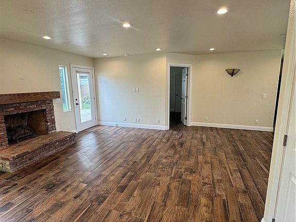 4th image of 3564 Thor Ave