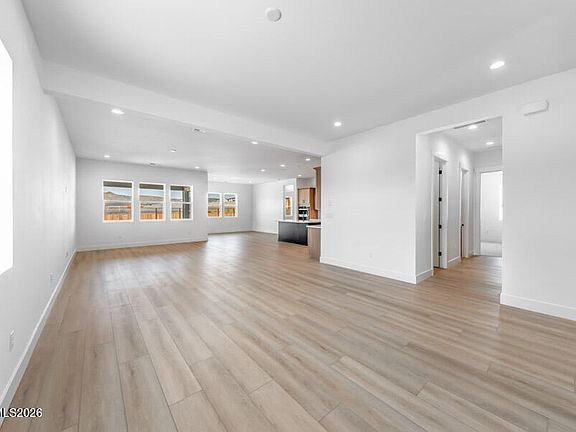 5th image of 521 La Tray Drive 69