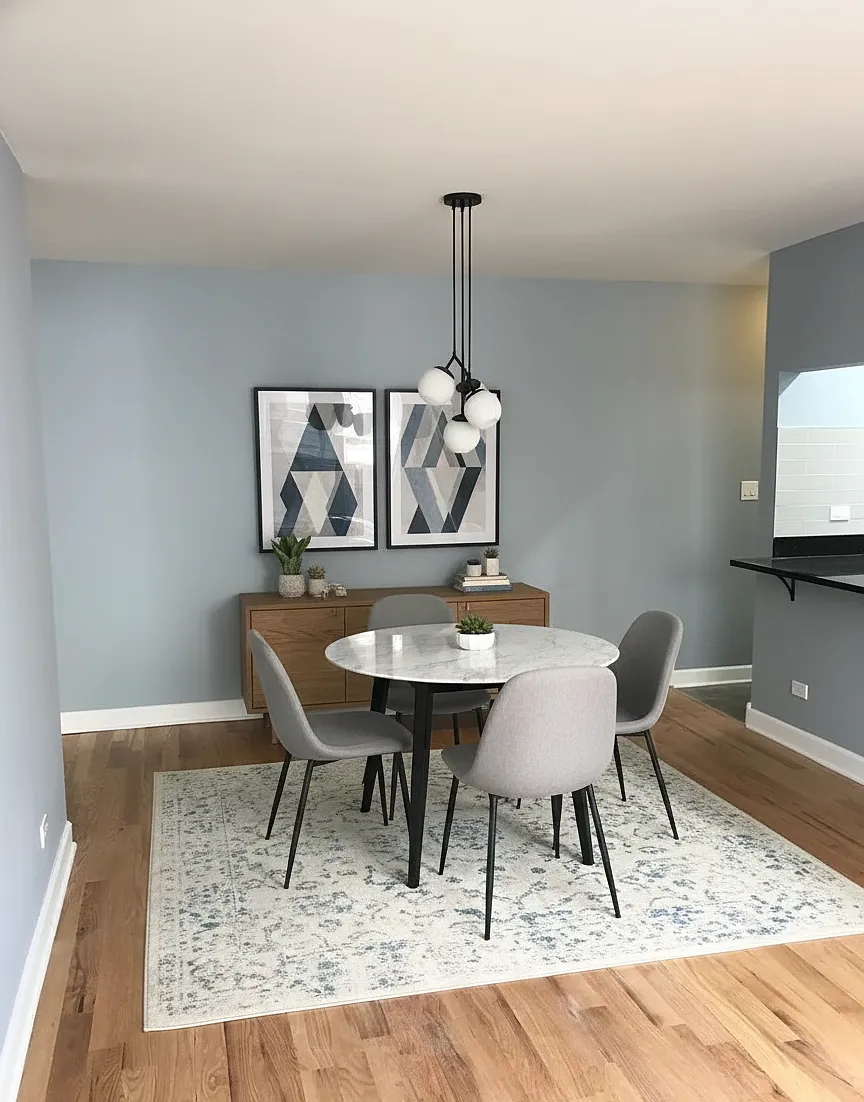 663 W Grace — Photo 2