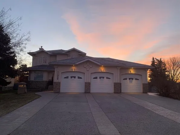 11909 W Cygnet Blvd, Grande Prairie, AB T8X 1L9