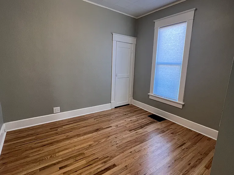 748 Grand Ave — Photo 11