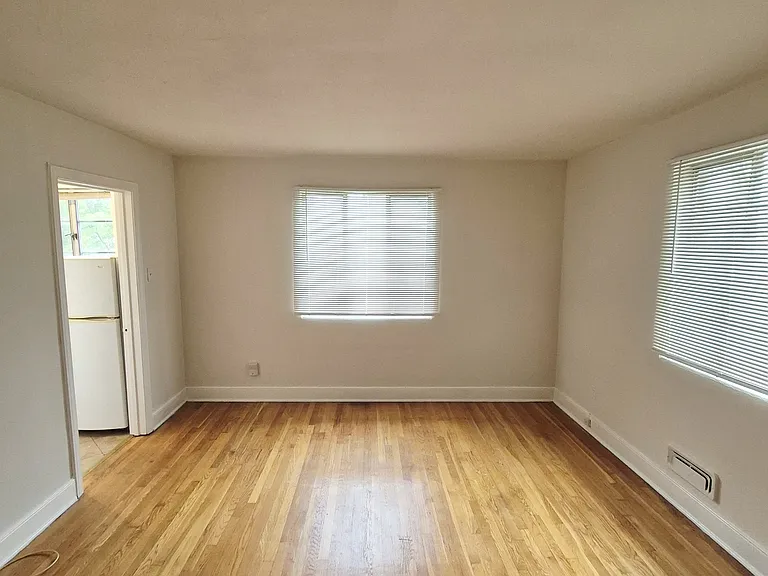 3230 W Grace St #3 — Photo 2