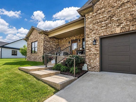 4th image of 202 Wedgewood Cir