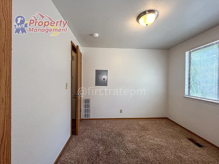 3219 Rose Hill St — Photo 28