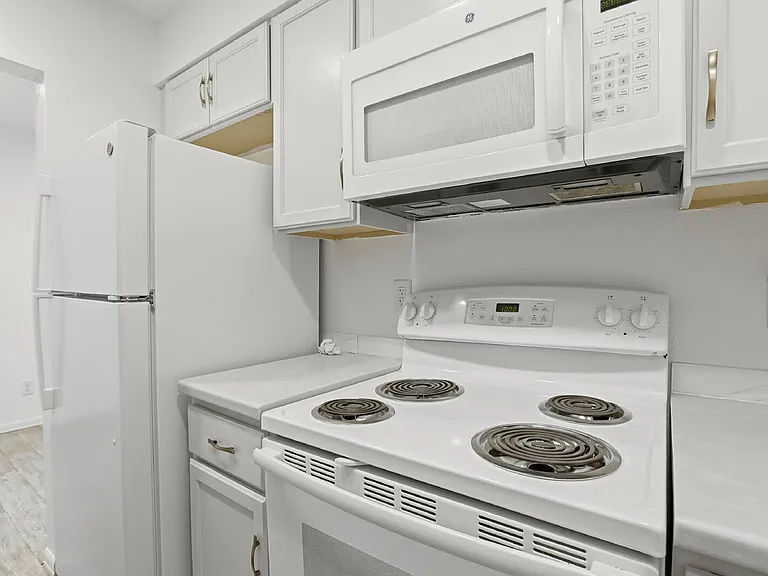 3613 S Sheridan Blvd #16 — Photo 8