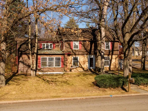 824 2nd Ave SE, Long Prairie, MN 56347