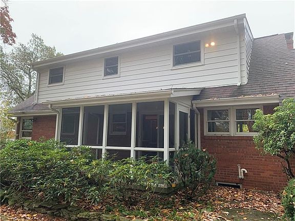 3rd image of 3014 McClellan Dr