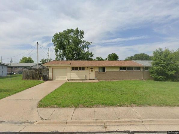 1410 Crescent Dr