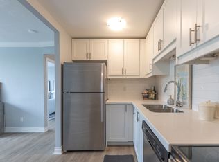 335 Melvin Avenue, Hamilton, ON L8H 2K6