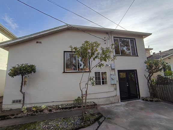 3rd image of 226 Wilshire Ave