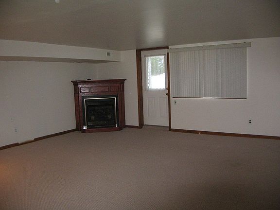 Lower Level Family Rm