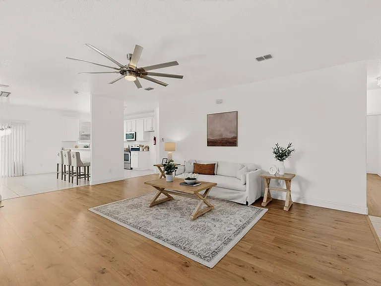 6212 Topsail Dr — Photo 3