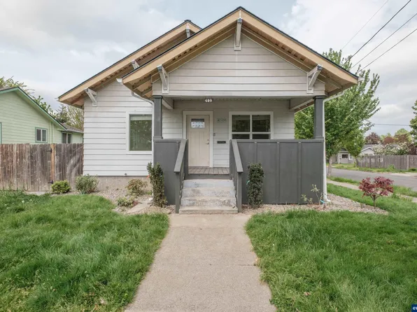 499 24th St NE, Salem, OR 97301