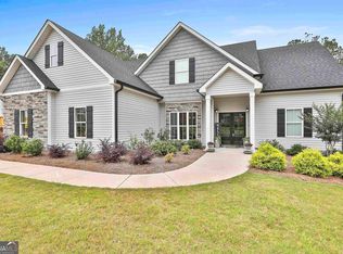 135 Lake Chase Dr S, Griffin, GA 30224