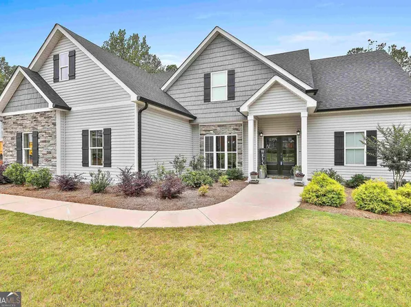 135 Lake Chase Dr S, Griffin, GA 30224