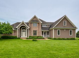 3607 Greenleaf Ct, Spring Grove, IL 60081
