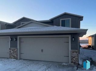 9515 W Dolores Dr, Sioux Falls, SD 57106