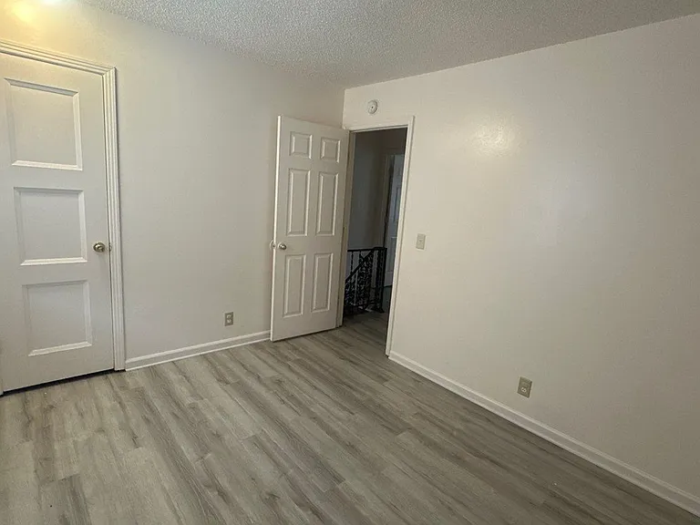 Evergreen Townhomes — Photo 20