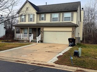 5960 Rolling Ridge Dr, Trenton, MI 48183