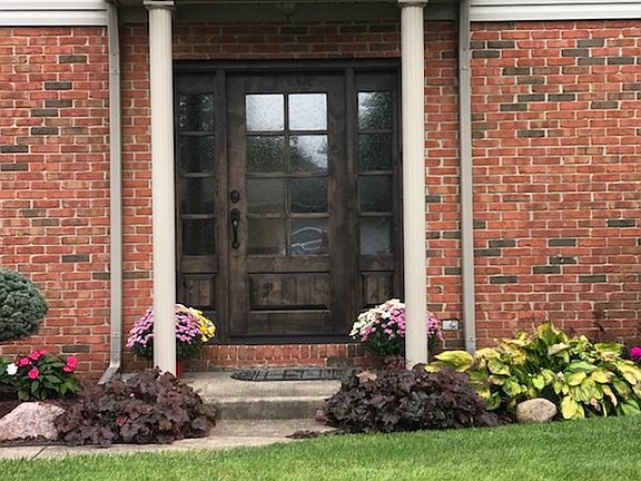 2nd image of 713 Stratford Dr
