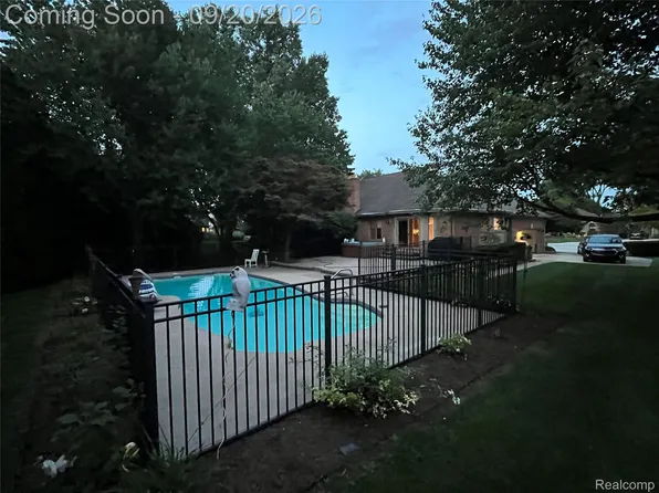 14847 Kelly Ct, Shelby Township, MI 48315