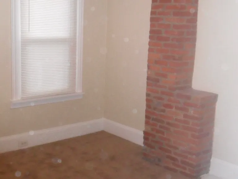 407 Daly St — Photo 10