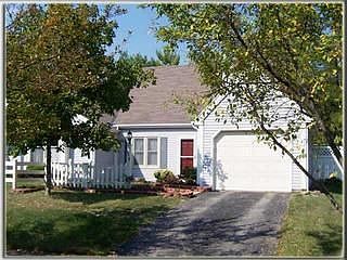 1st image of 1119 Chatham Ln E