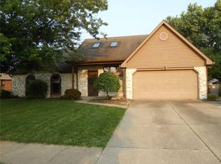 8919 Country Walk Dr, Indianapolis, IN