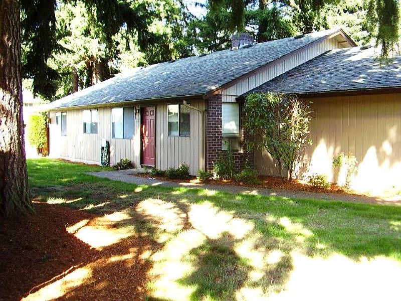 1st image of 1401 NE 143rd Ave
