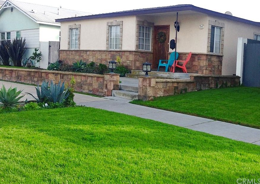 1st image of 216 Avenue H