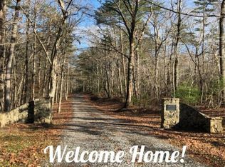 405 Matthews Rd, Pilot Mountain, NC 27041