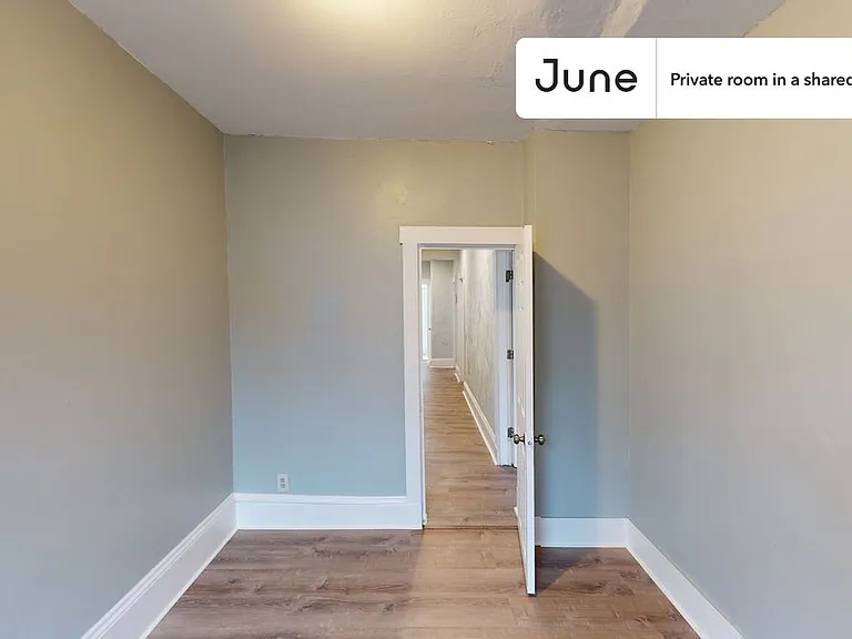 11 Islington St #B — Photo 3