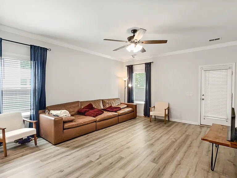 188 Hyrne Dr — Photo 19