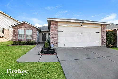 9021 Cheswick Dr Photo 1
