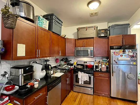 Rented by Bohemia Realty Group | media 11