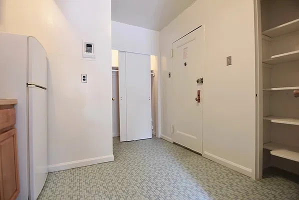 Rented by Balass Ralph, LREB | media 12