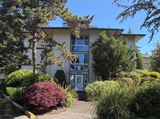 Islandia, Lynnwood, WA 98036