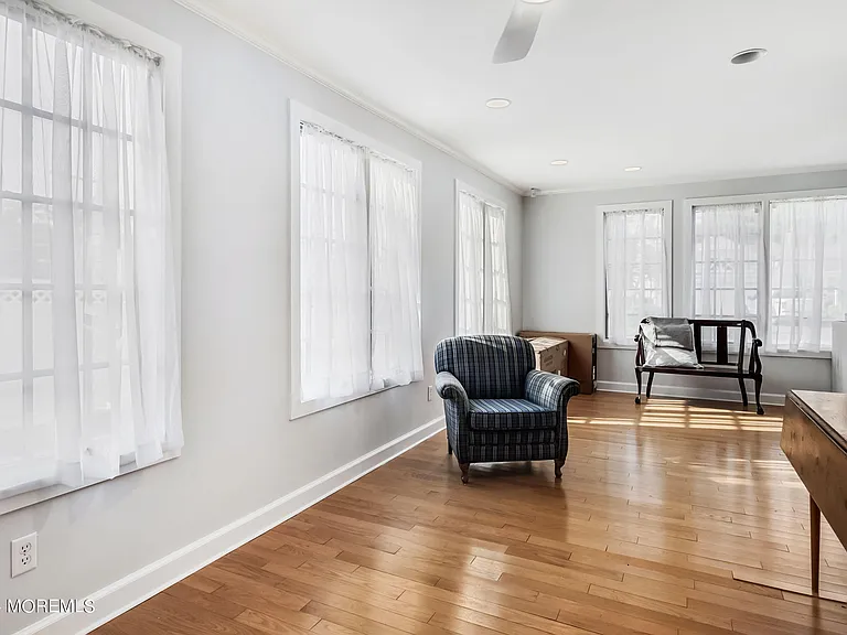 604 Rankin Rd — Photo 12