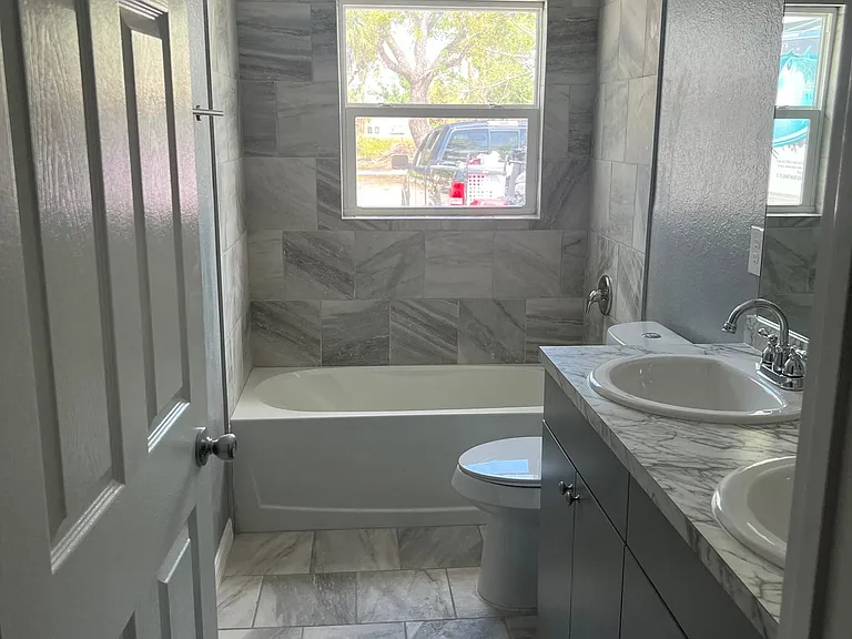 2916 Lincoln Blvd #A — Photo 11