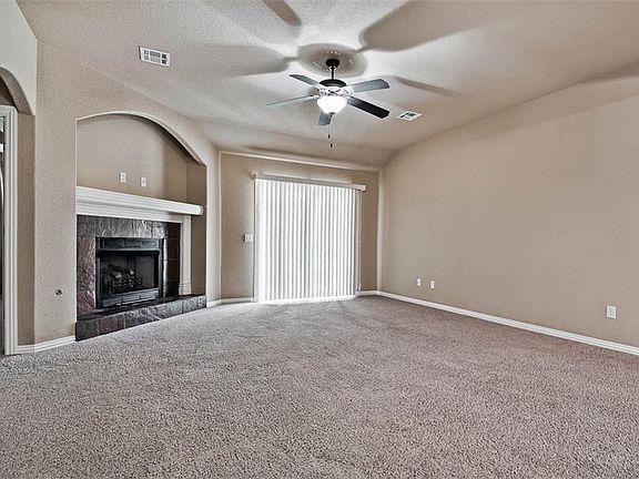 3rd image of 4060 W Mahogany Dr