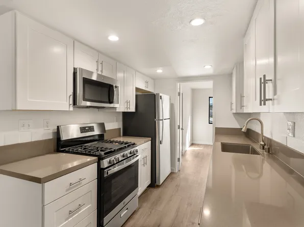 632 N Whitnall Hwy #2-1, Burbank, CA 91505