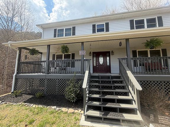 4th image of 161 Edith Ln