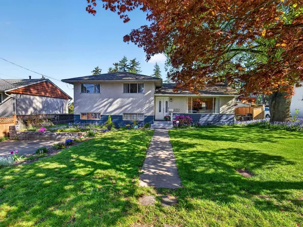 13115 100a Ave, Surrey, BC V3T 1K1