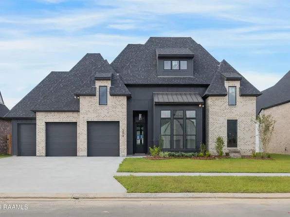 204 Sabal Grove Ln, Youngsville, LA 70592