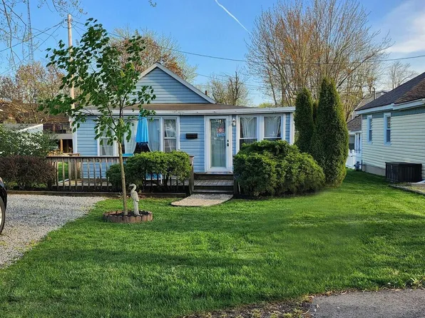 109 4th St, Russells Point, OH 43348