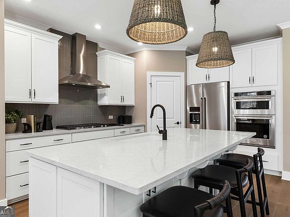 7th image of this home