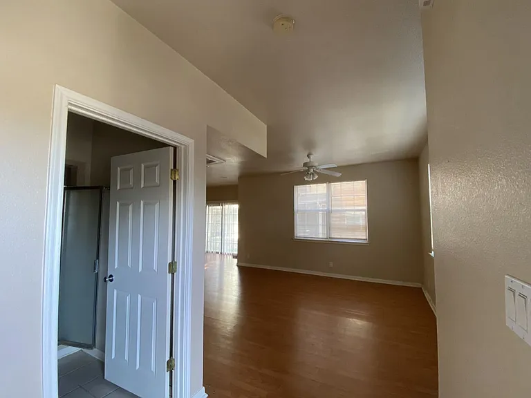 143 Chapel Hill Cir — Photo 8