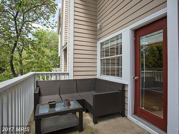 5th image of 5708 Chapman Mill Dr #1907